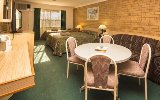 Settlers Motor Inn