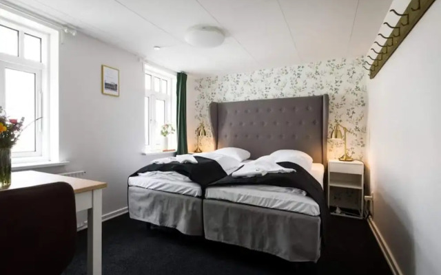 2 Person Holiday Park Home in Give