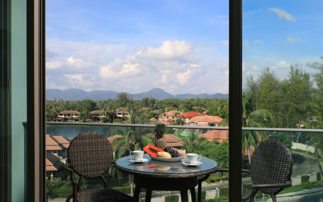 Oceanstone Phuket by Holy Cow 701