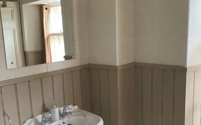 Juniper Lodge