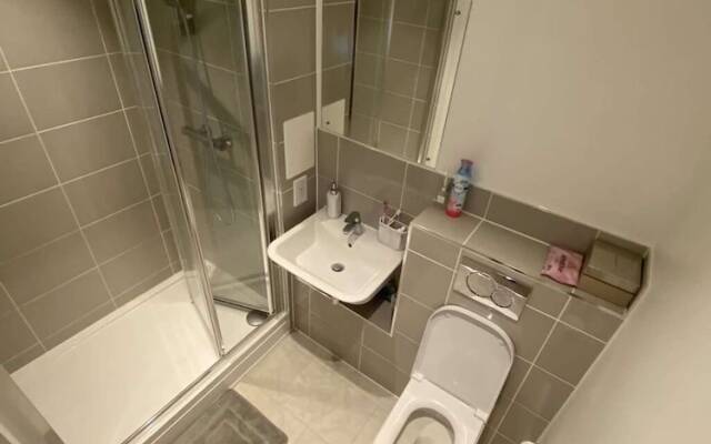 1BD Lovely & High End Apartment London