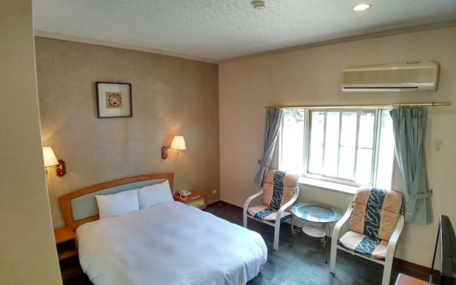Fangchen Hot Spring Resort