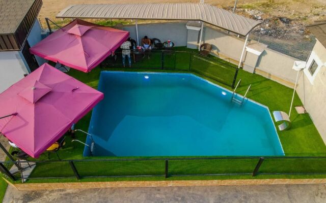 Ronkibog Crystal Hotel & Suites