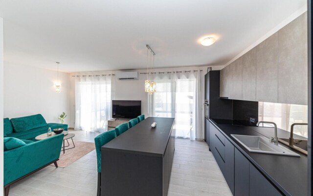 Stunning Apartment in Trogir With 2 Bedrooms and Wifi