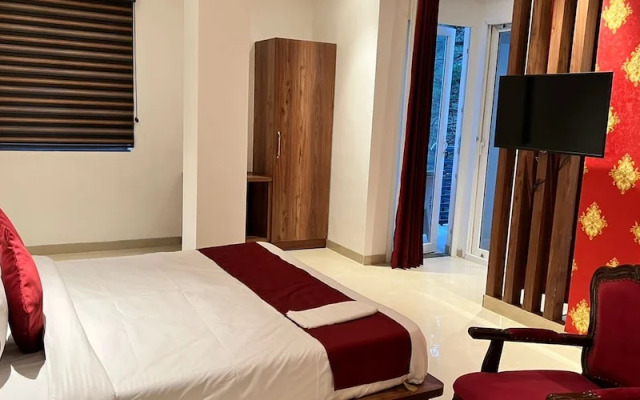 RR Hotel and Resort