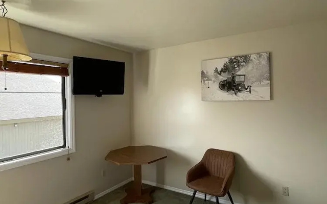 Ho Hum Motel