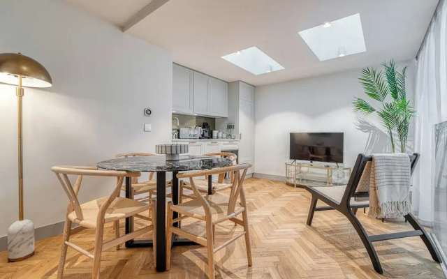 Luxury flats near Big Ben and London Eye