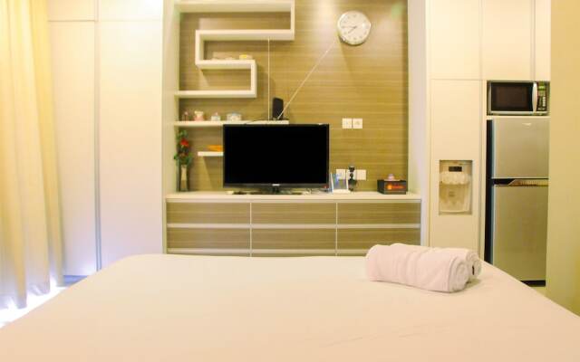 Deluxe and Modern Studio M Gold Tower Apartment