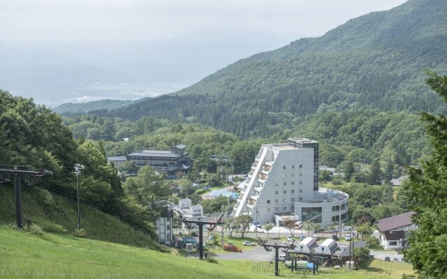 Takamiya Rurikura Resort