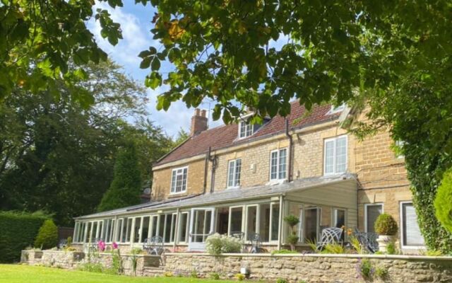 East Ayton Lodge Hotel