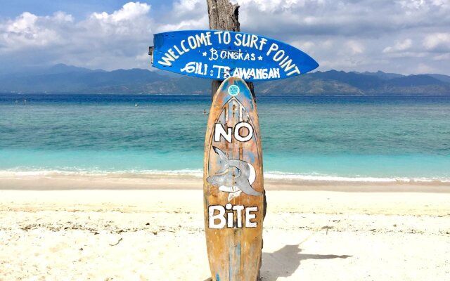 Gili Sands Hotel & Bar
