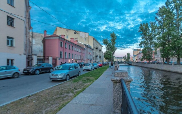 Loft Apartments Griboedova