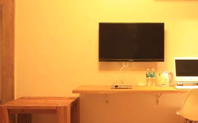 Orange Hotel
