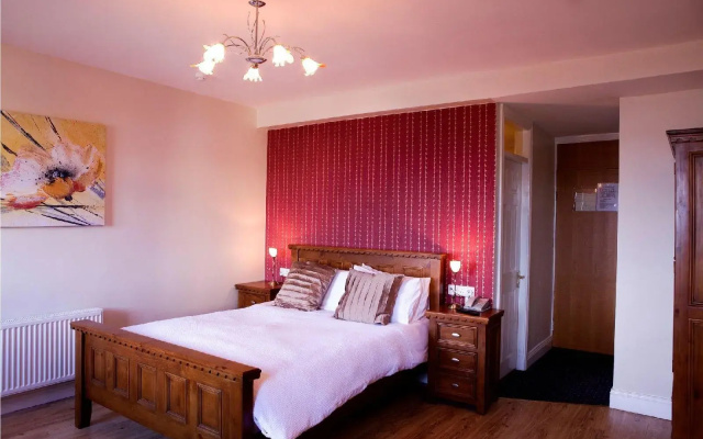 Clonea Strand Hotel