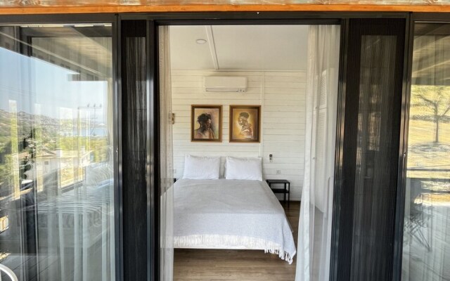 Valentina Tiny House with Sea View