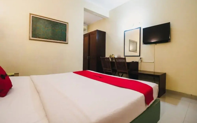 RedDoorz Plus @ Purwosari