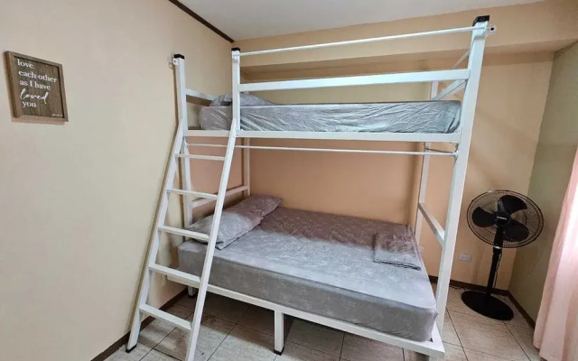 Hostel La Cali Inn