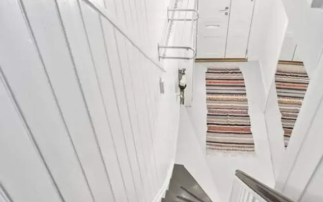 Three-story House Four Rooms