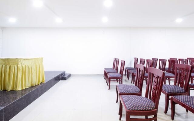 Imax Inn by OYO Rooms