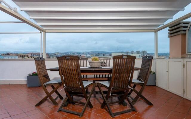 The Roof - Appartamento con terrazza al centro di Civitavecchia