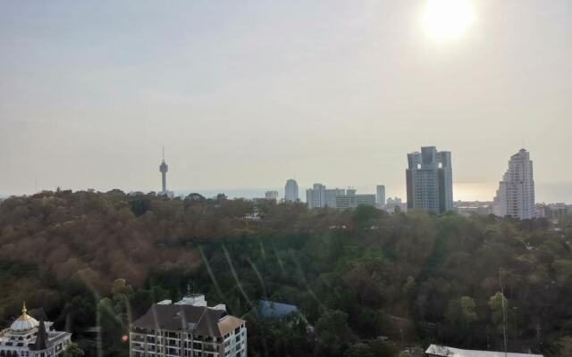 UNIXX Pattaya Condo in Central Area