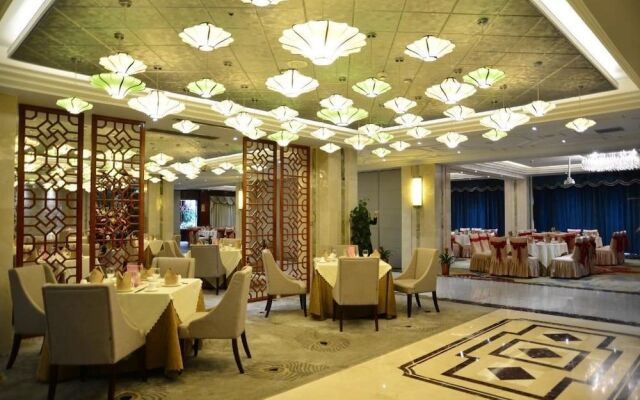Xin A Dan Yuan Optics Valley International Hotel