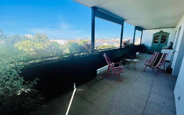 Apartment With Parking 2 Bedrooms & Furnished Terrace