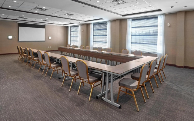 Four Points by Sheraton Edmonton West