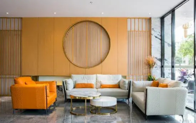 Gold Bay Business Hotel