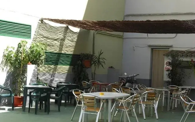 Hostal Mediterraneo