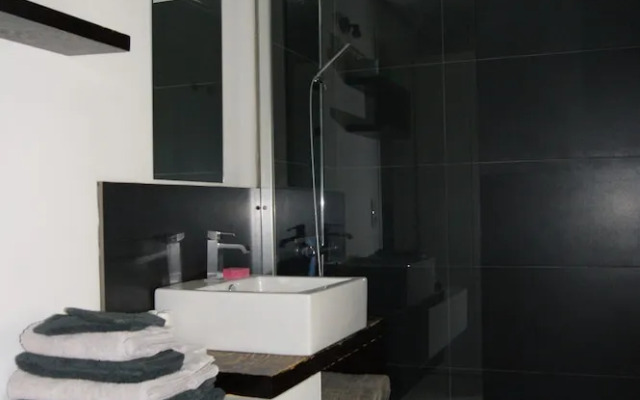 Mas en pierres dans le Luberon