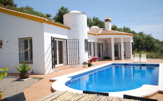 Villa in Arenas With Private Pool and Breathtaking Views
