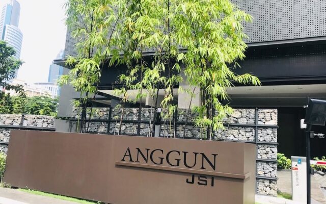 7Stonez Anggun Suites