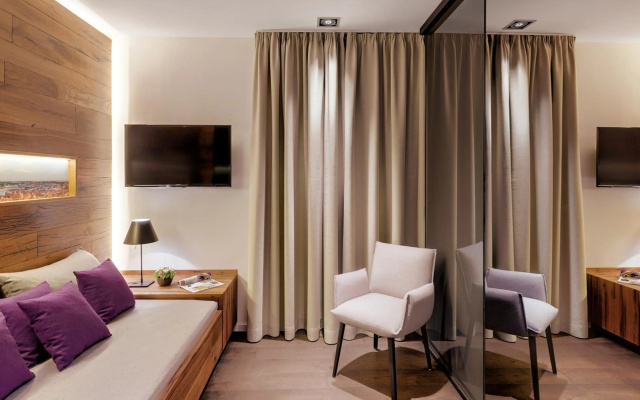 Alpen Hotel München