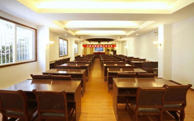 Baiyun Hotel - Lushan