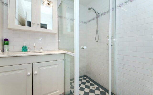 Bayview Towers, Unit 1/15 Victoria Parade