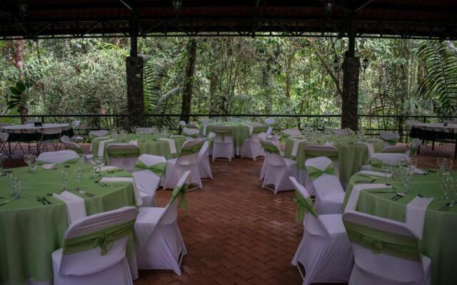 Tapirus Lodge and Reserve