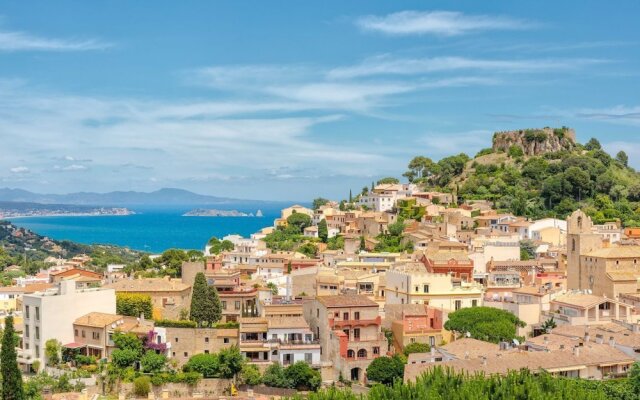 Flateli Apartment Begur