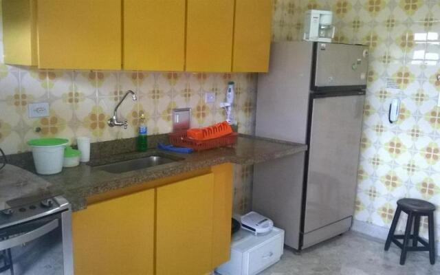 Apartamento Edifício Arpoador (Praias Asturias-Tombo)