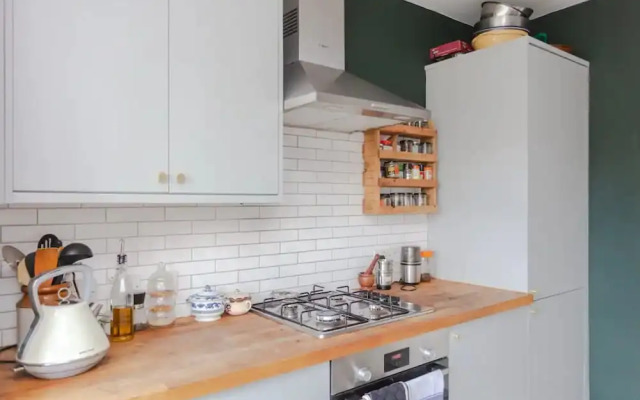 Cosy 2 Bedroom Apartment in Bethnal Green Near Victoria Park
