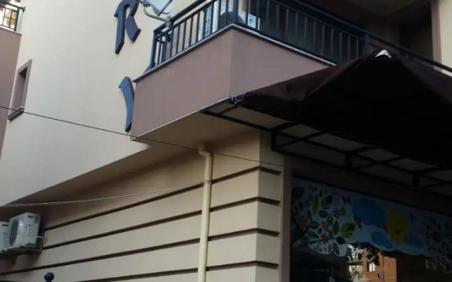 Villa Victory Apartments