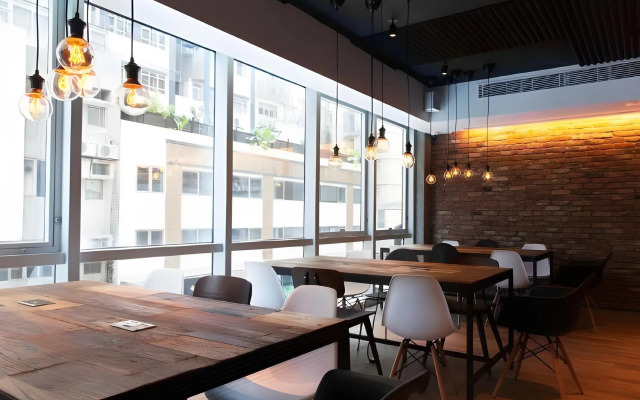 Dash Living on Queen's