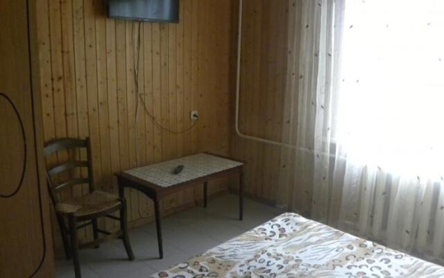 Laura Guest House
