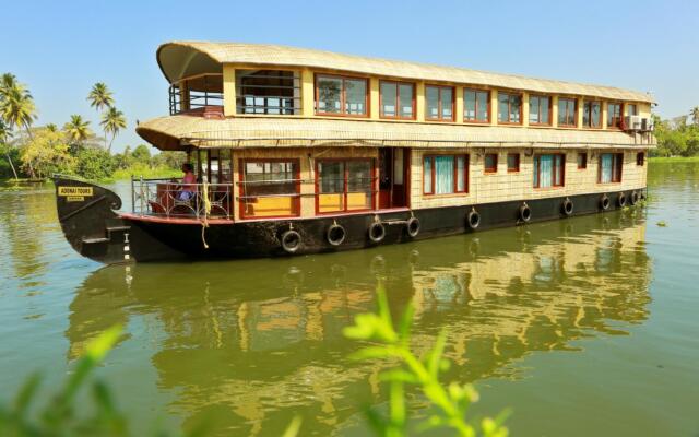 Upper Deck Houseboat