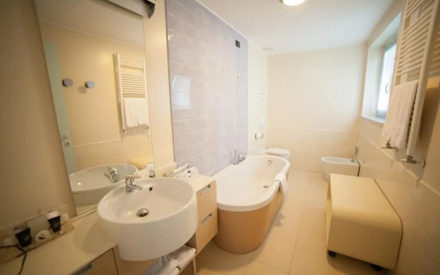 CH Hotel Del Golfo