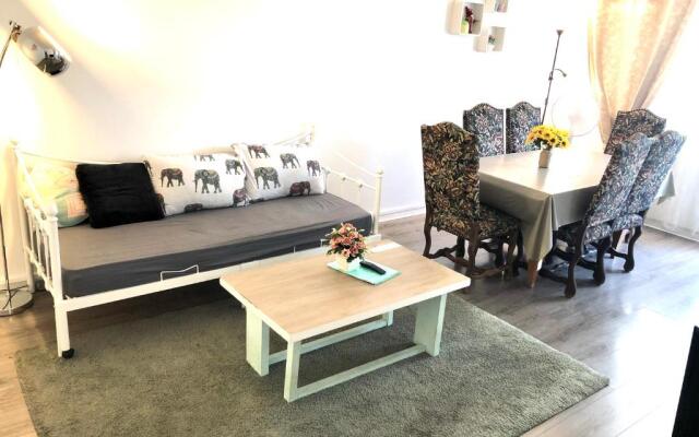 Cosy 74m2 apartment close to Paris and La Defense