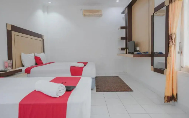 RedDoorz near RSUD Kolonel Abundjani Bangko