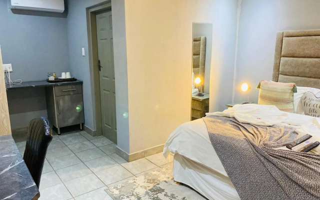 President Guest Lodge