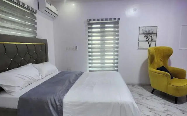 989 Apartments