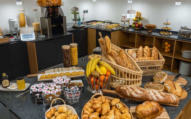 Brit Hotel Paris Orly